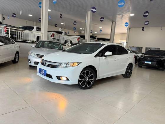 HONDA CIVIC 2.0 LXR 16V FLEX 4P AUTOMÁTICO HONDA CIVIC 2.0 LXR 16V FLEX 4P AUTOMÁTICO